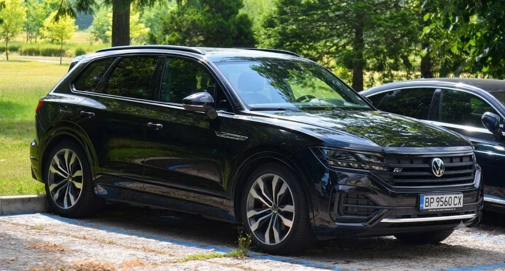 VW Touareg R-line Black Edition, снимка 2 - Автомобили и джипове - 55429861