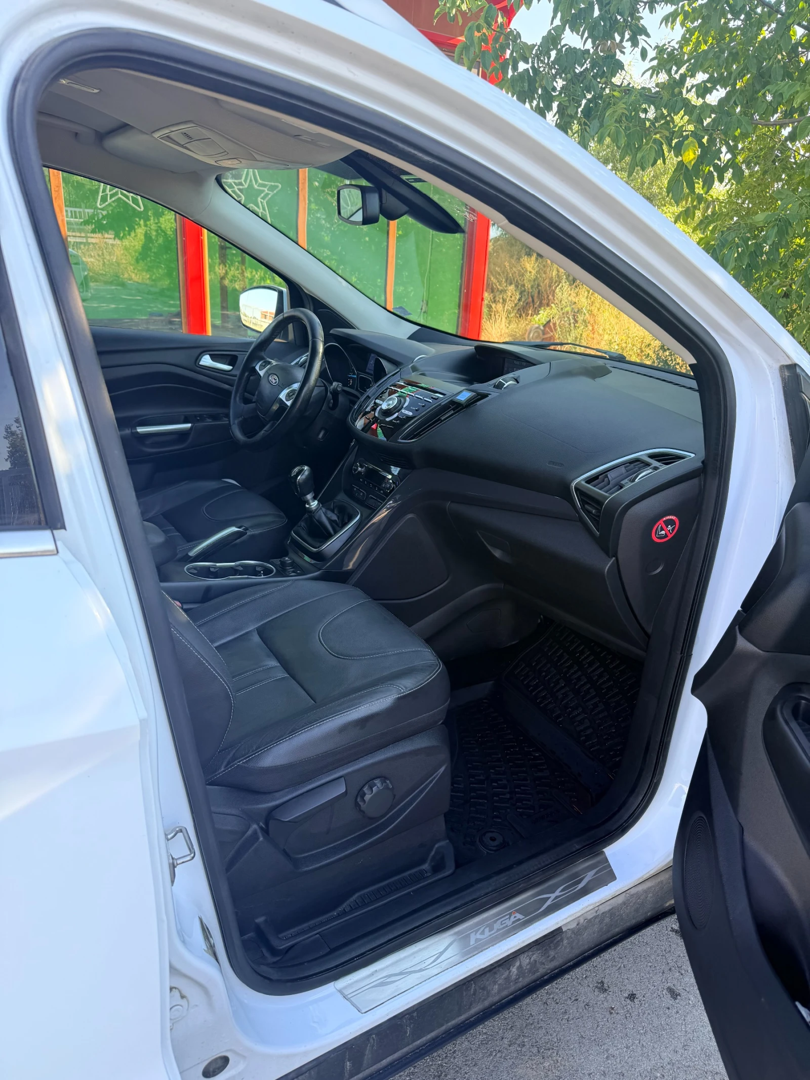 Ford Kuga Titanium, снимка 13 - Автомобили и джипове - 55698971