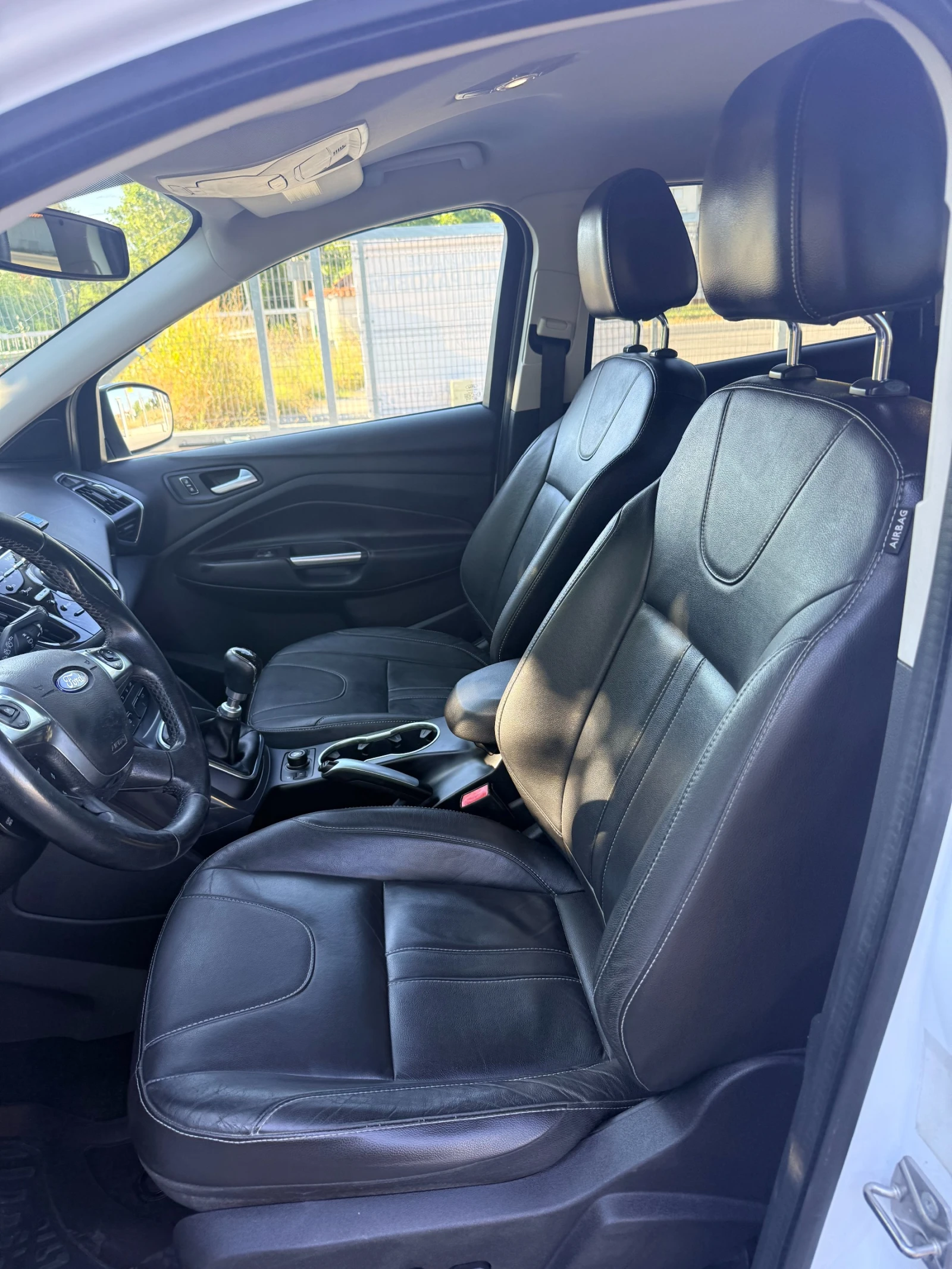 Ford Kuga Titanium, снимка 4 - Автомобили и джипове - 55698971