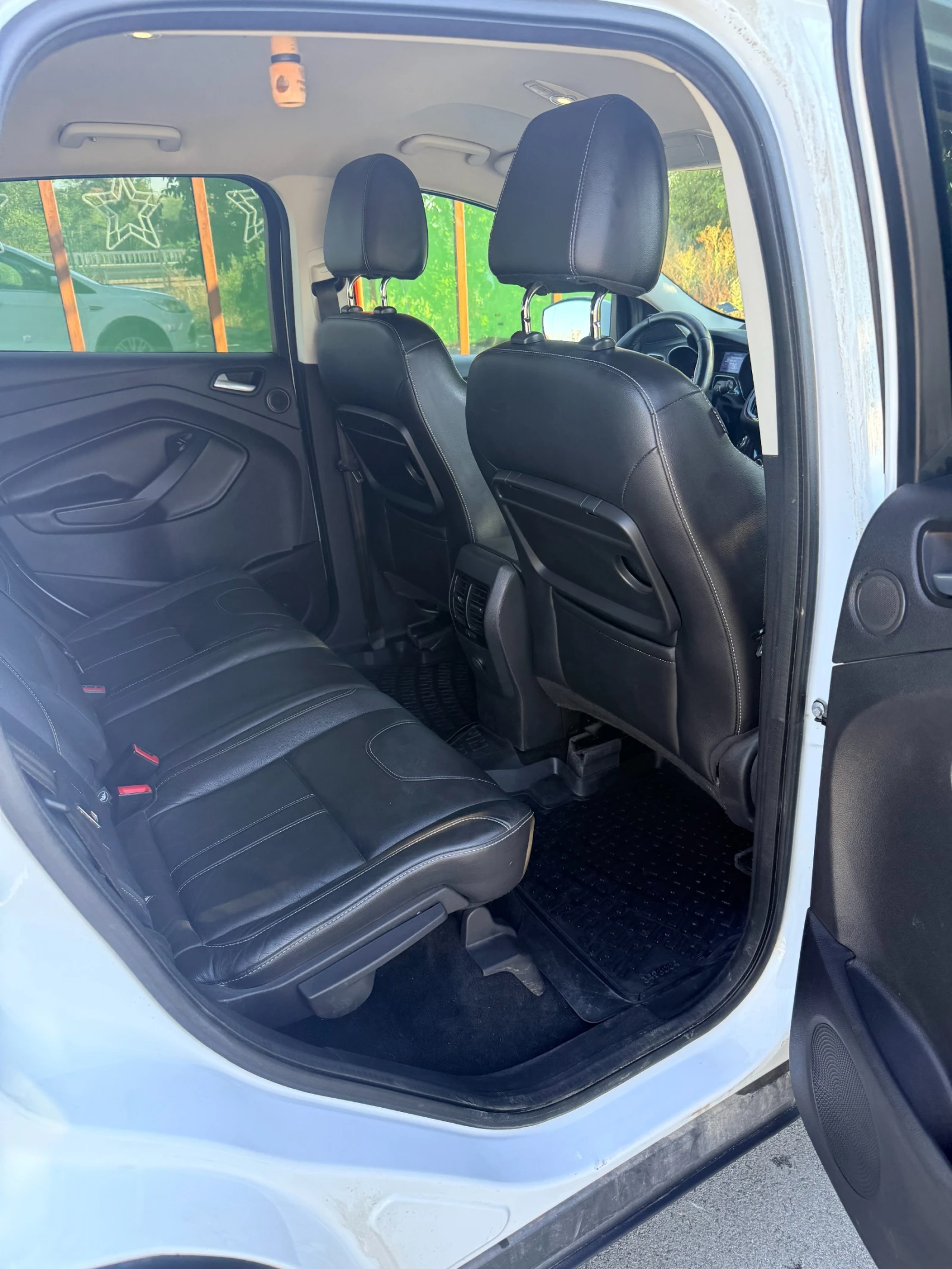Ford Kuga Titanium, снимка 15 - Автомобили и джипове - 55698971