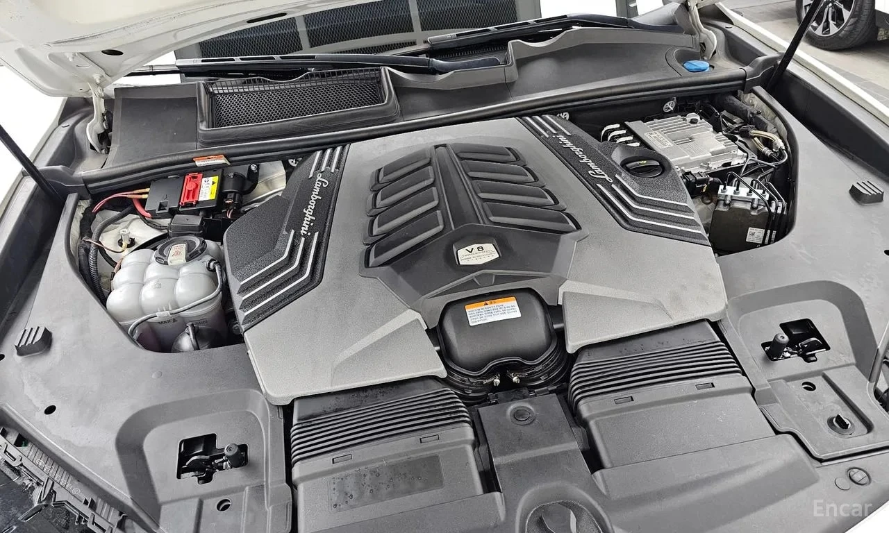 Lamborghini Urus 4.0 V8 , снимка 6 - Автомобили и джипове - 55879561
