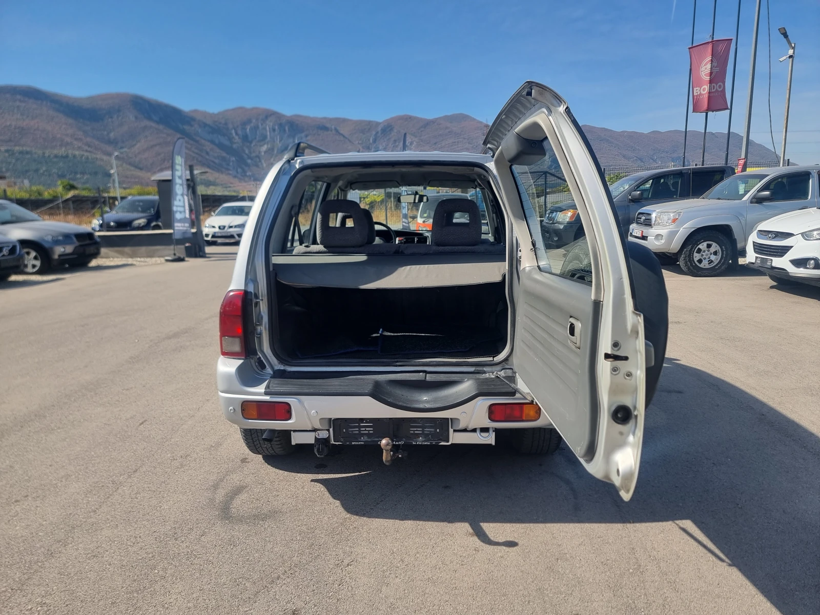 Suzuki Vitara 2.0TD KLIMA, снимка 13 - Автомобили и джипове - 56336437