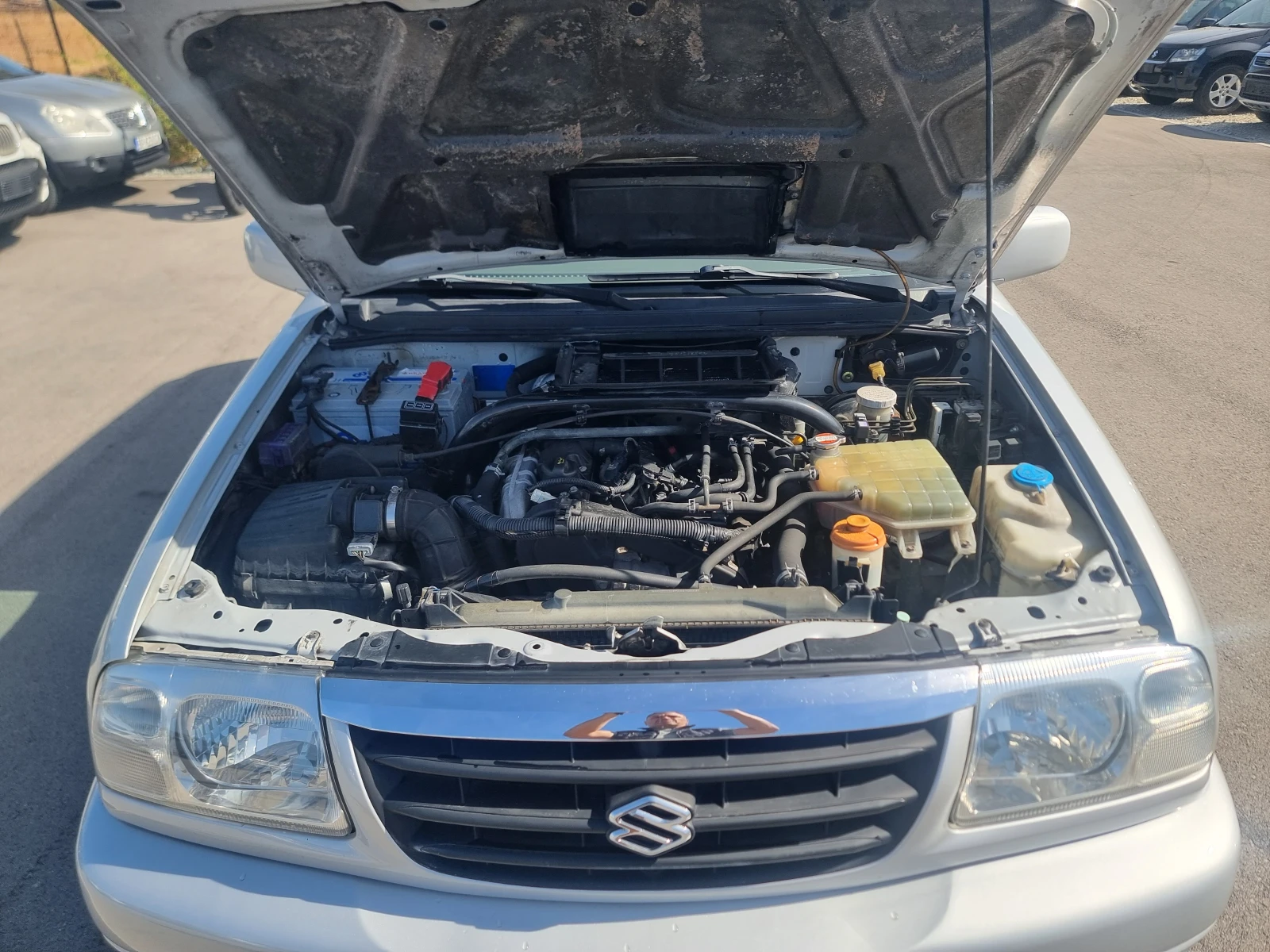 Suzuki Vitara 2.0TD KLIMA, снимка 17 - Автомобили и джипове - 56336437