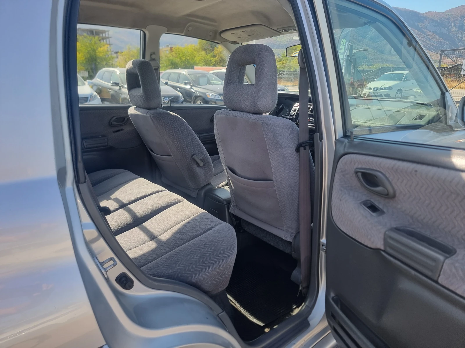 Suzuki Vitara 2.0TD KLIMA, снимка 14 - Автомобили и джипове - 56336437