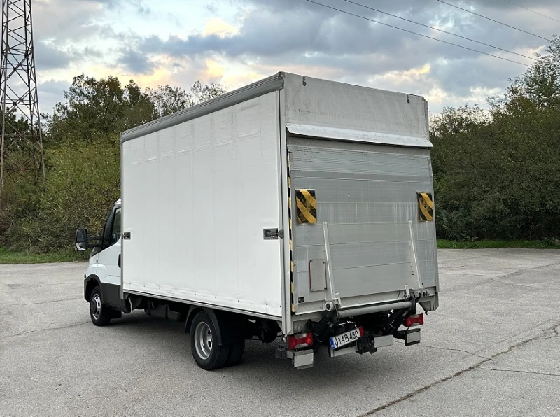 Iveco Daily 3.0L* БОРД* ЩОРИ* КЛИМА* до 3.5Т, снимка 5 - Бусове и автобуси - 47611112