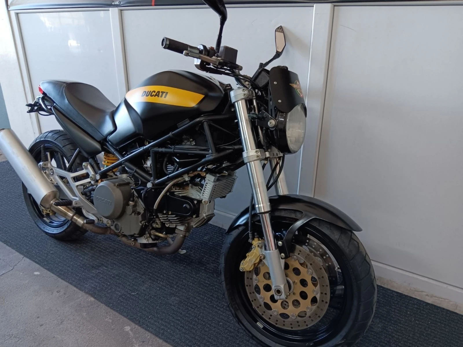 Ducati Monster 750 DARK - изображение 5