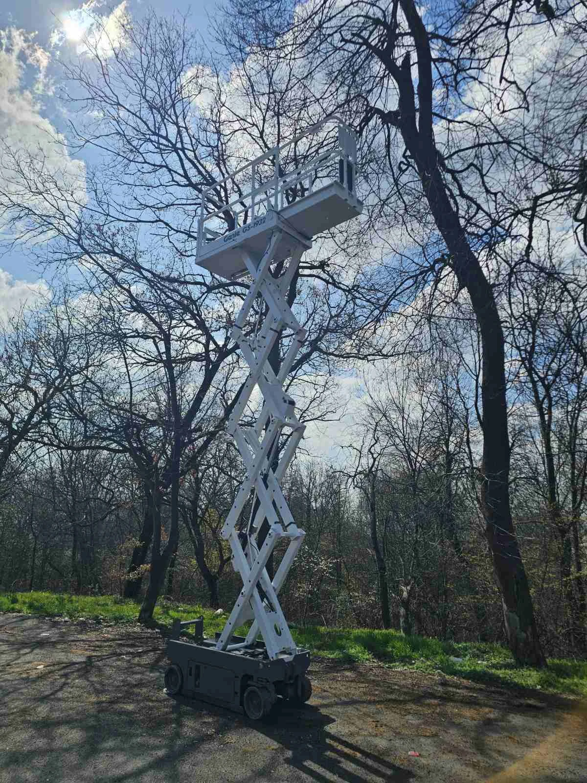 Автовишка Друга марка Genie GS-1932, снимка 10 - Индустриална техника - 53999715