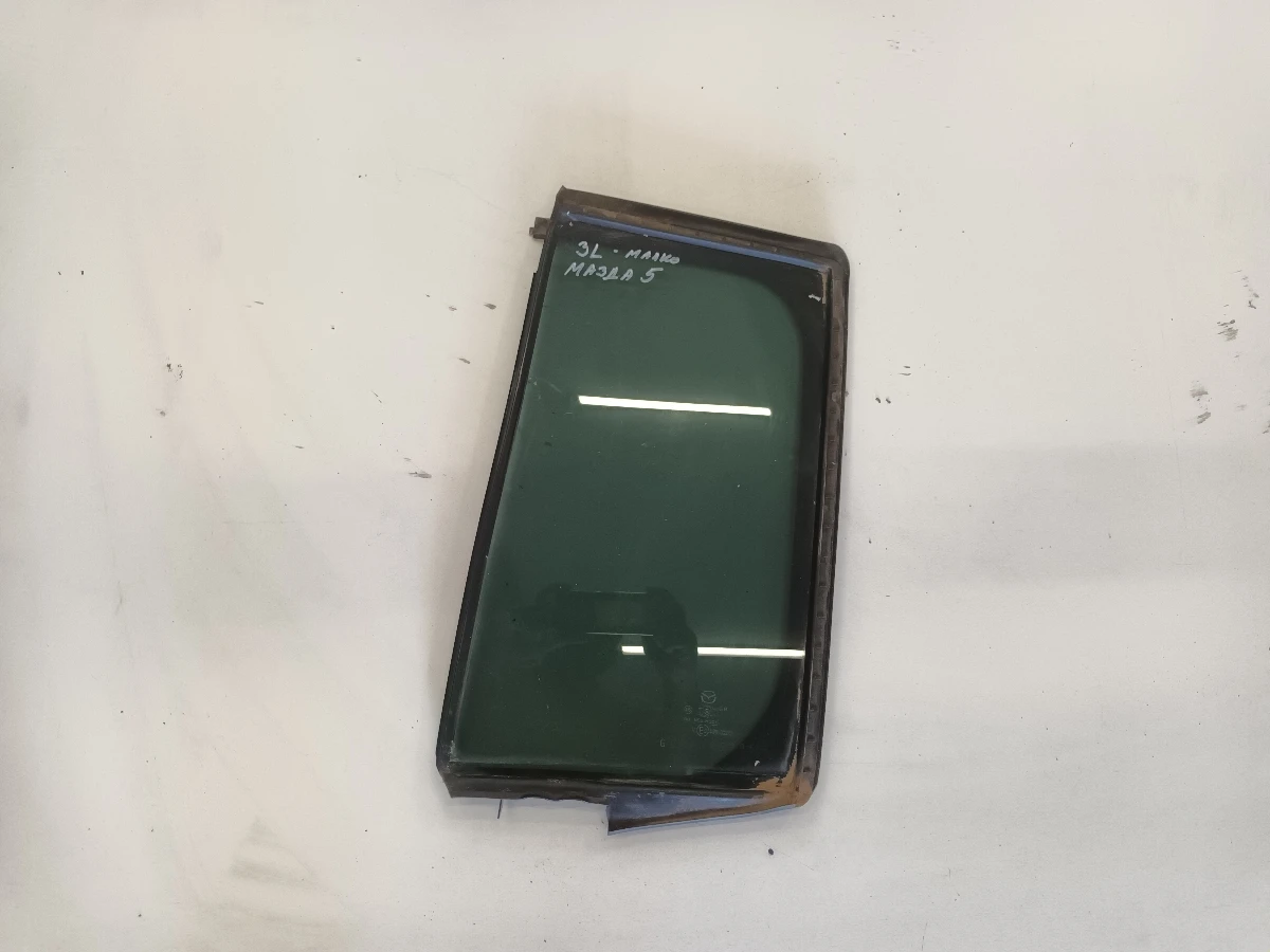 Стъкло задно ляво малко мазда 5 