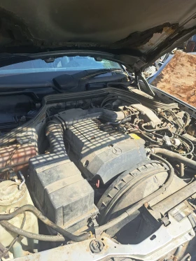 Mercedes-Benz 124 2.0, снимка 2