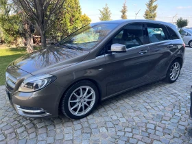 Mercedes-Benz B 180 1.6i Premium Led, снимка 9