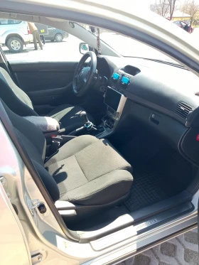 Toyota Avensis, снимка 5