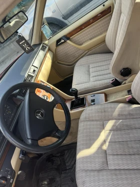 Обява за продажба на Mercedes-Benz 200 D ~4 700 лв. - изображение 11