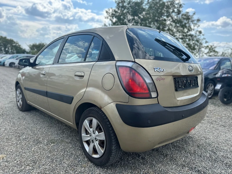 Kia Rio 1.4 16V, снимка 7 - Автомобили и джипове - 47031706