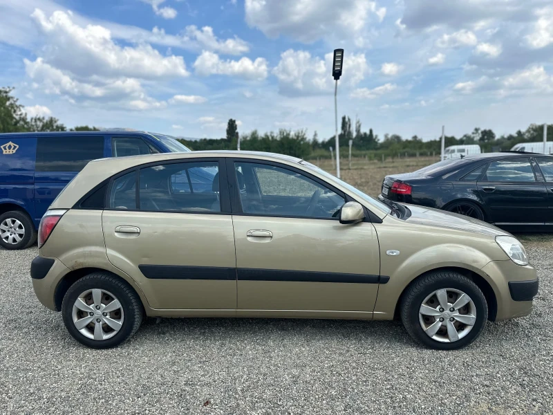 Kia Rio 1.4 16V, снимка 5 - Автомобили и джипове - 47031706