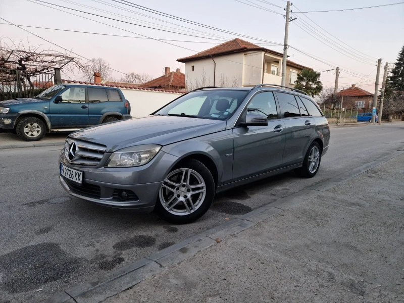 Mercedes-Benz C 220, снимка 4 - Автомобили и джипове - 48603741