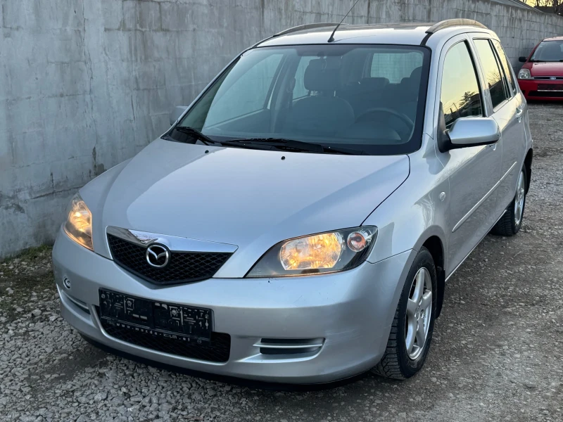 Mazda 2, снимка 1 - Автомобили и джипове - 49394624