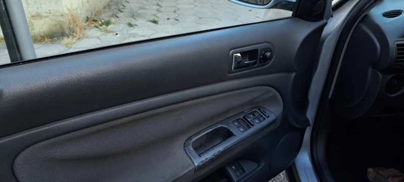 VW Passat, снимка 9 - Автомобили и джипове - 52384561