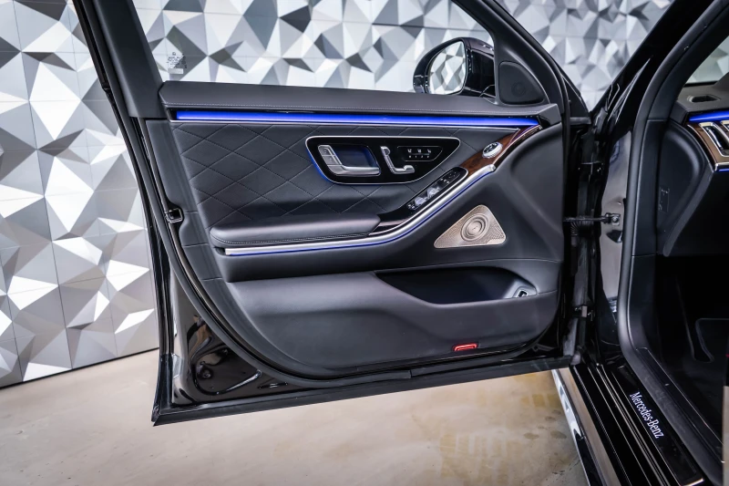 Mercedes-Benz S 350 L d 4M AMG* Pano* Burm, снимка 7 - Автомобили и джипове - 52008185