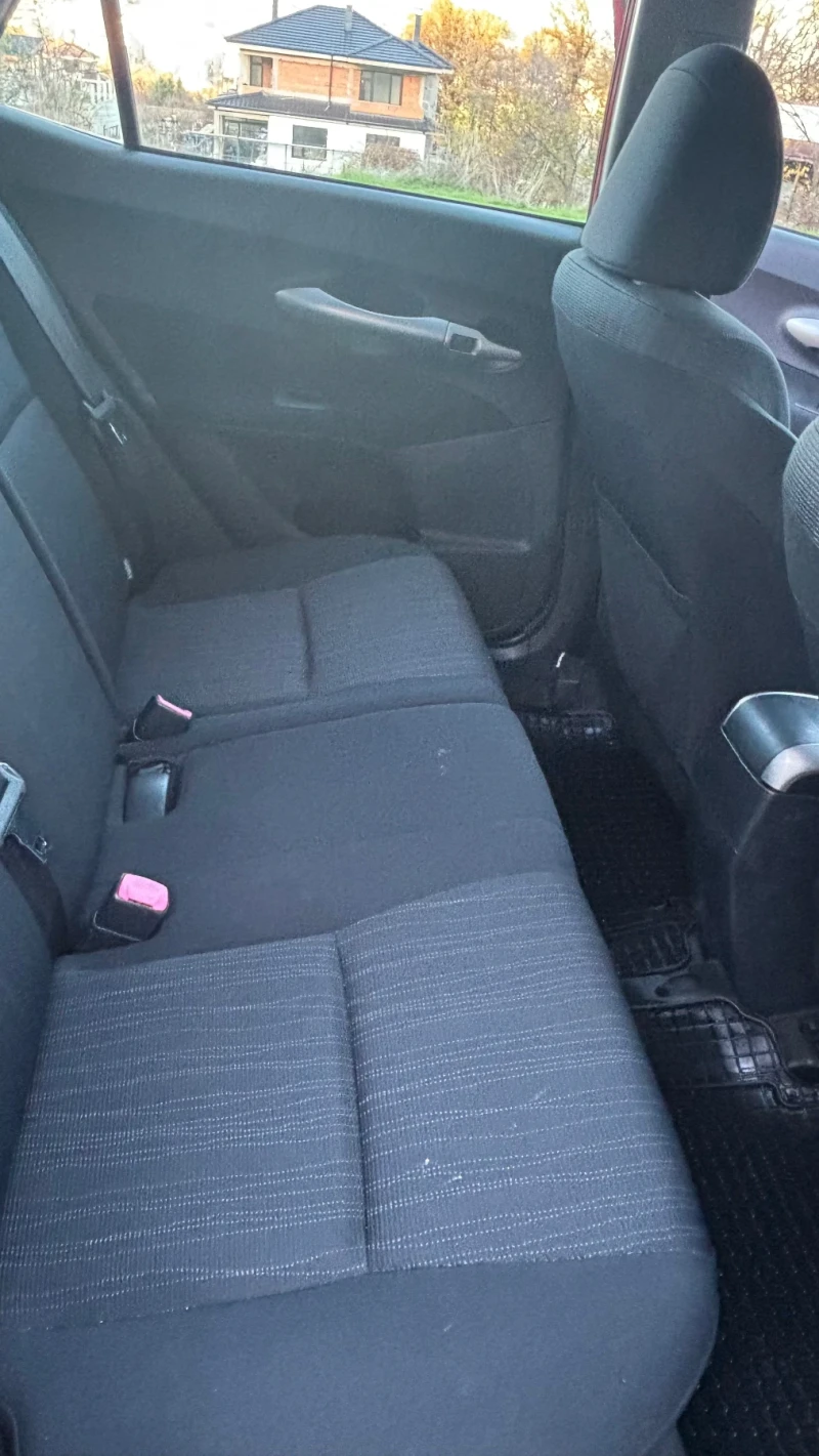 Toyota Auris, снимка 6 - Автомобили и джипове - 52528535