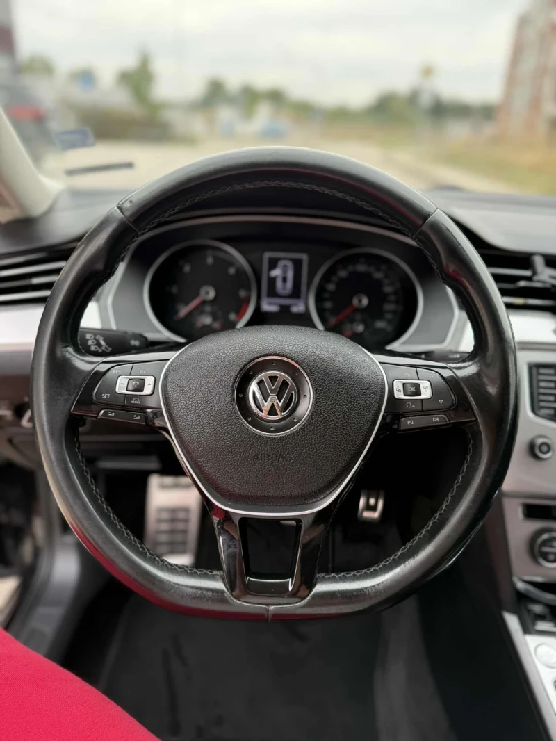 VW Passat 1.6 7скорости, снимка 14 - Автомобили и джипове - 52643515