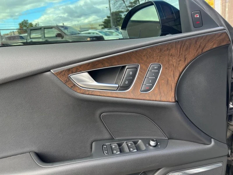 Audi A7 3.0T QUATTRO, снимка 8 - Автомобили и джипове - 52811062