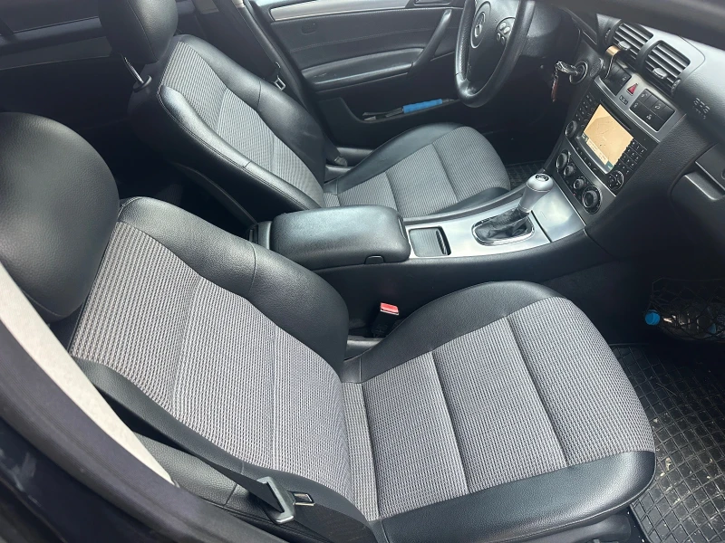 Mercedes-Benz C 220 W203, снимка 6 - Автомобили и джипове - 53088841