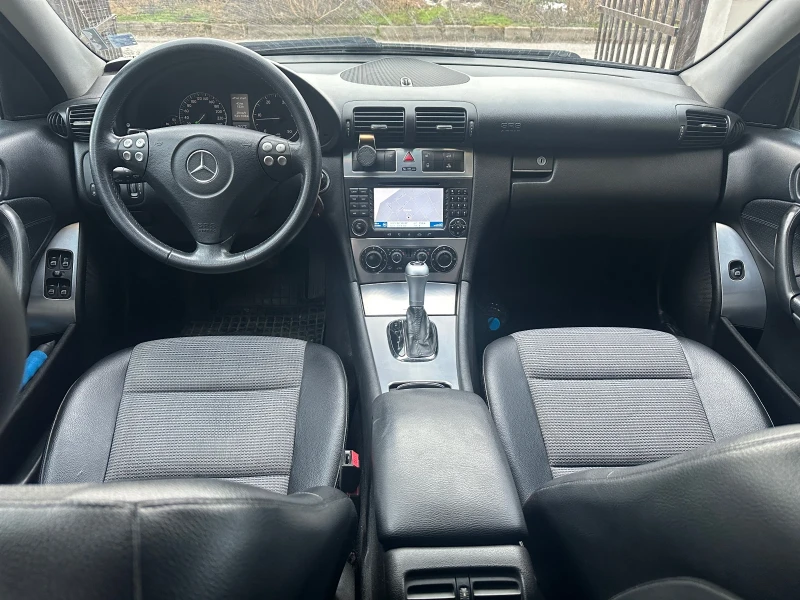 Mercedes-Benz C 220 W203, снимка 5 - Автомобили и джипове - 53088841