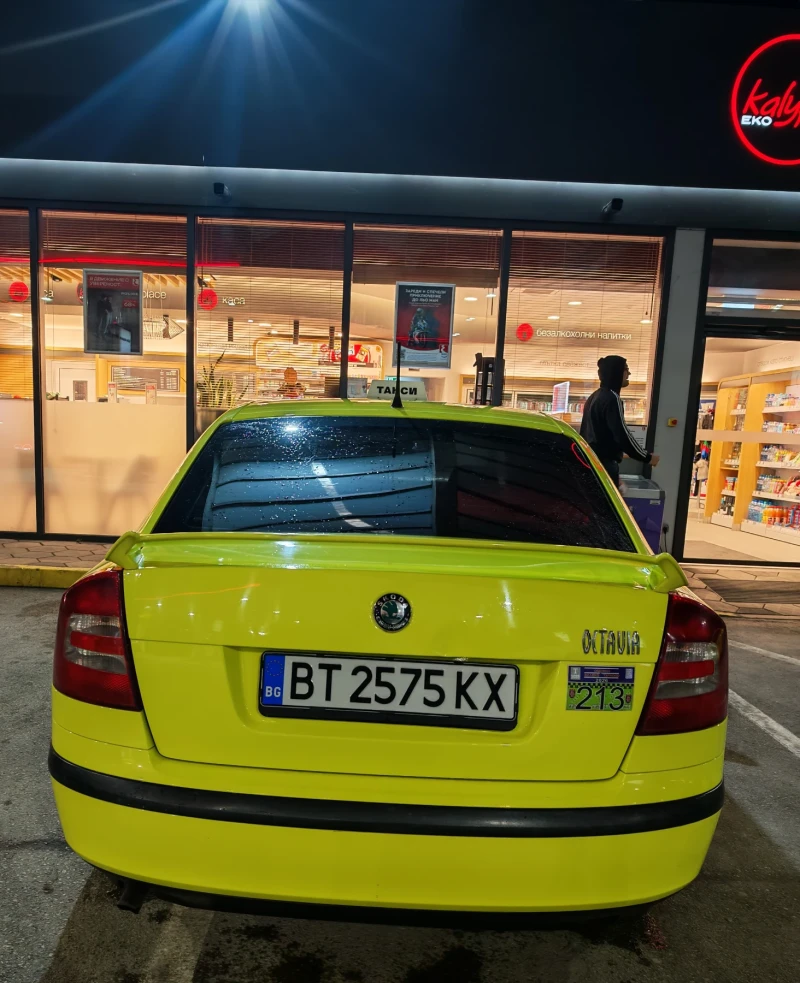 Skoda Octavia 1.6/102k.Газ/Бензин, снимка 2 - Автомобили и джипове - 53265204