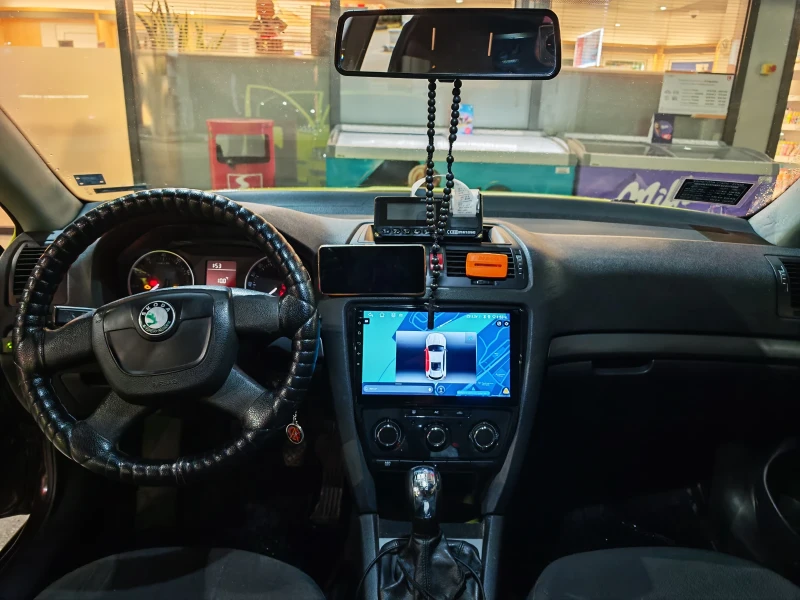 Skoda Octavia 1.6/102k.Газ/Бензин, снимка 7 - Автомобили и джипове - 53265204