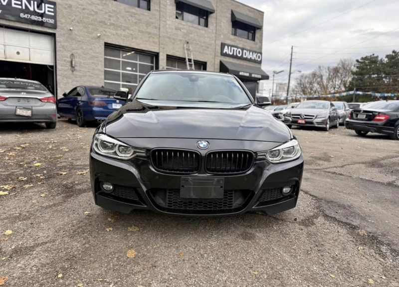 BMW 330 М ПАКЕТ * ЧЕРВЕН ИНТЕРИОР * ПЕРА * HEAD UP  * , снимка 2 - Автомобили и джипове - 53472697