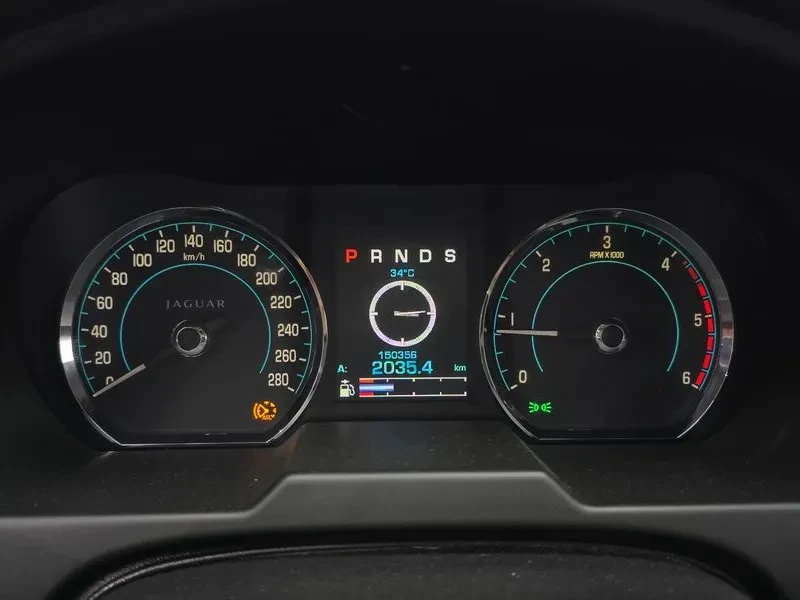 Jaguar Xf 3.0D, снимка 8 - Автомобили и джипове - 54454387