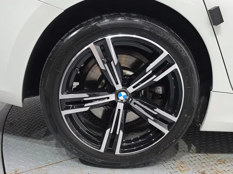 BMW 330 I XDRIVE, снимка 5 - Автомобили и джипове - 56394273