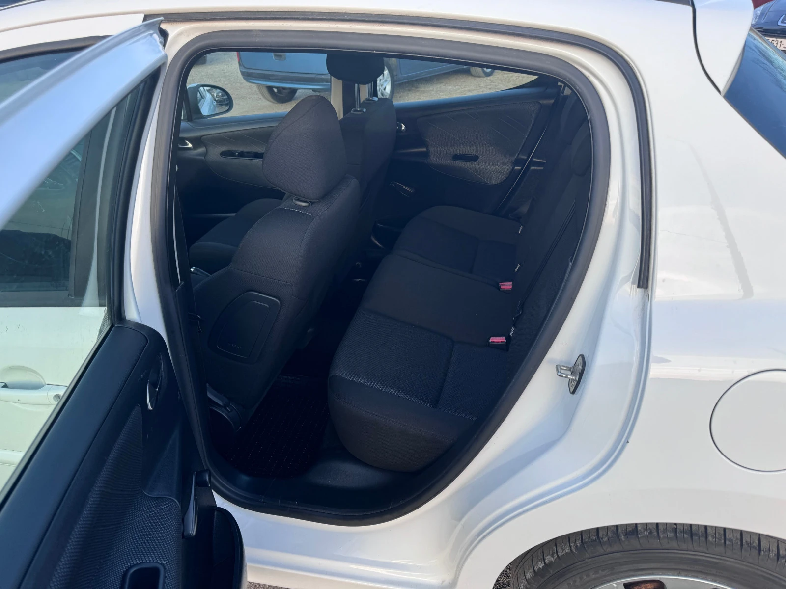 Peugeot 207 1.4/75kc/ | Mobile.bg — изображение 13