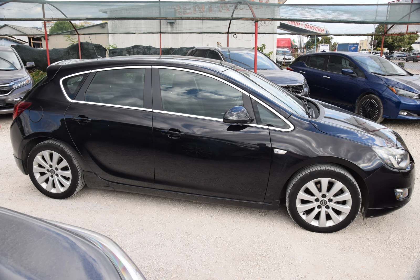 Opel Astra 1, 6 TURBO 180HP - изображение 8