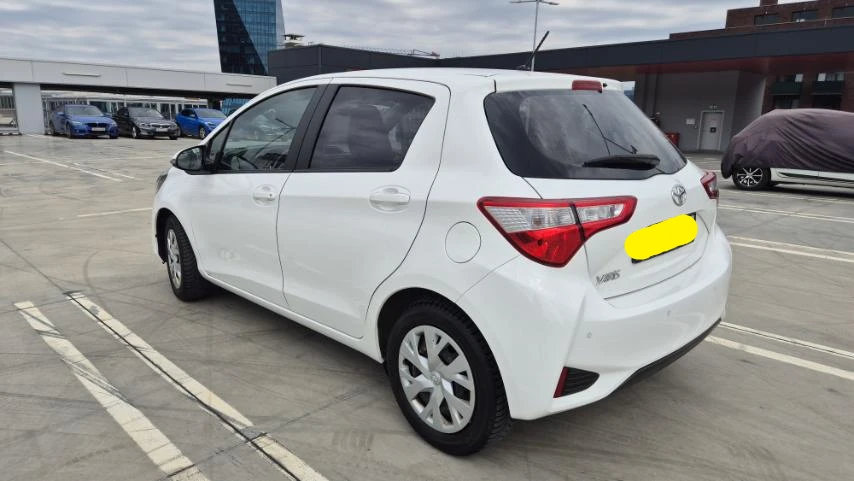 Toyota Yaris, снимка 8 - Автомобили и джипове - 53485713