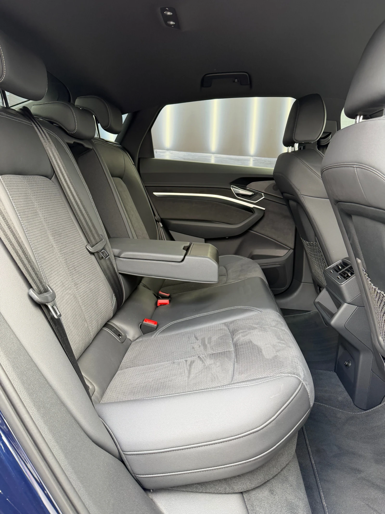 Audi E-Tron S-Line, снимка 14 - Автомобили и джипове - 53782124