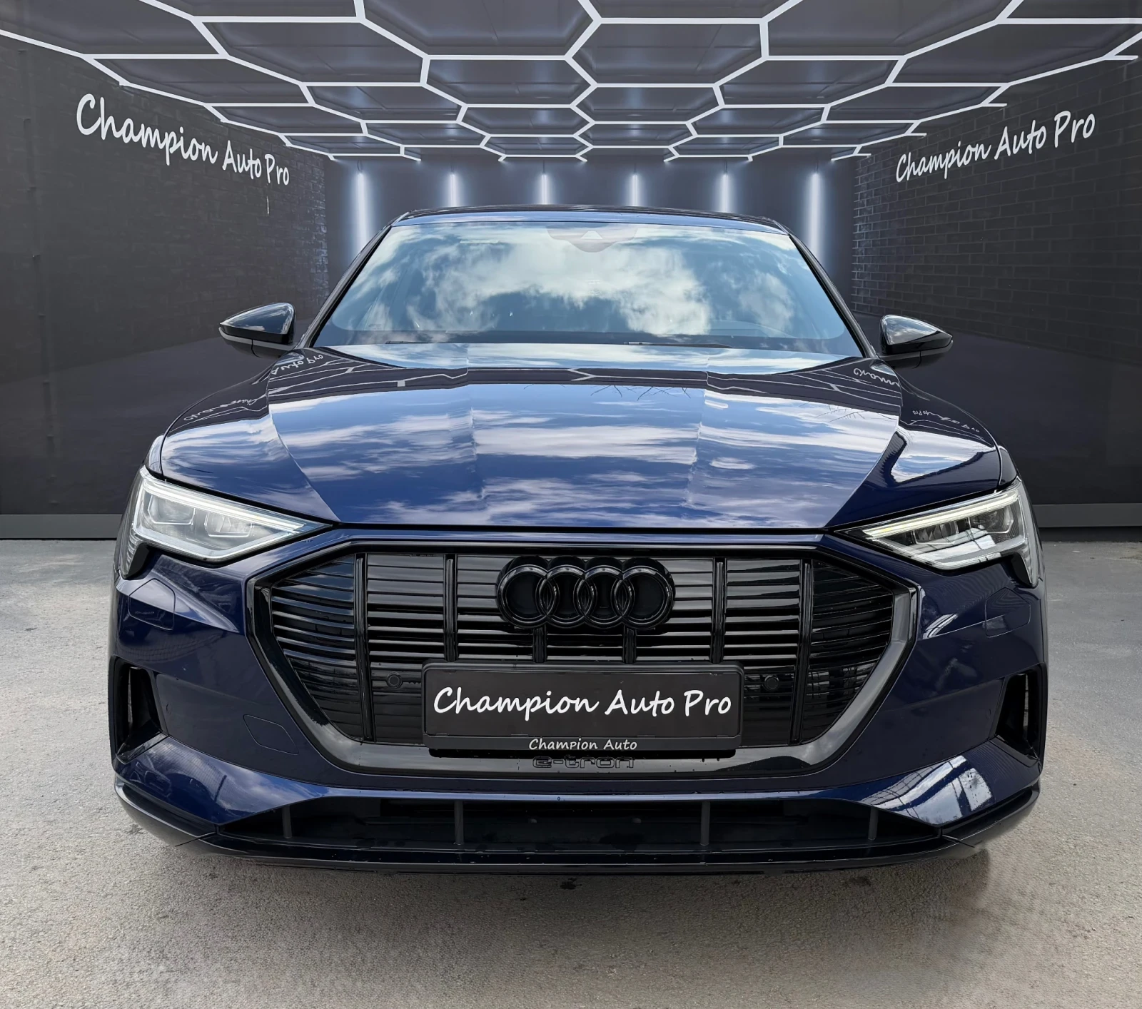 Audi E-Tron S-Line, снимка 2 - Автомобили и джипове - 53782124
