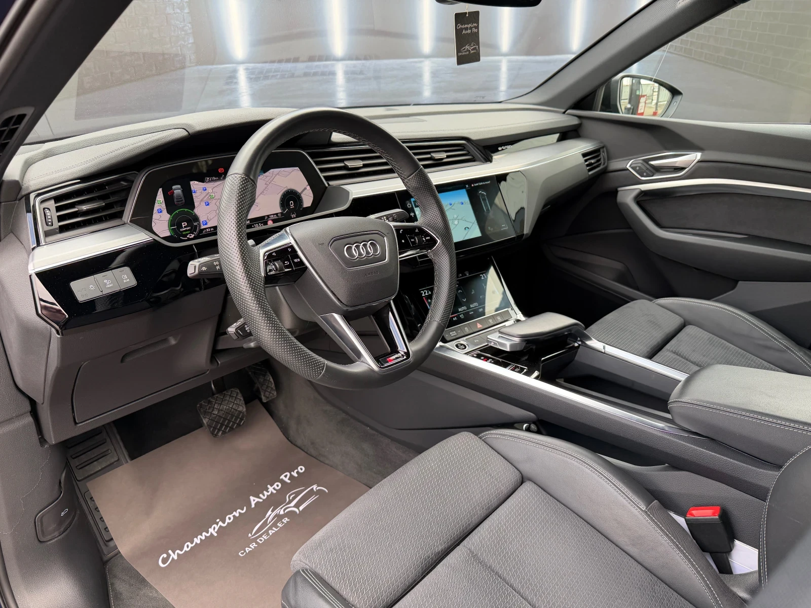 Audi E-Tron S-Line, снимка 8 - Автомобили и джипове - 53782124