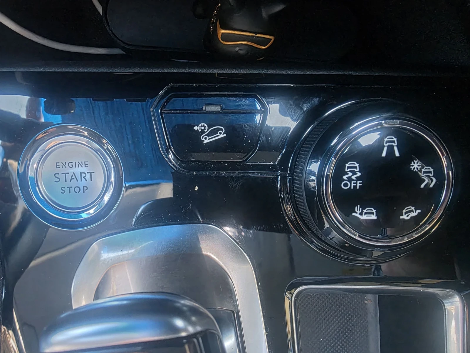 Peugeot 3008 GT Line ALLURE, снимка 8 - Автомобили и джипове - 53826911