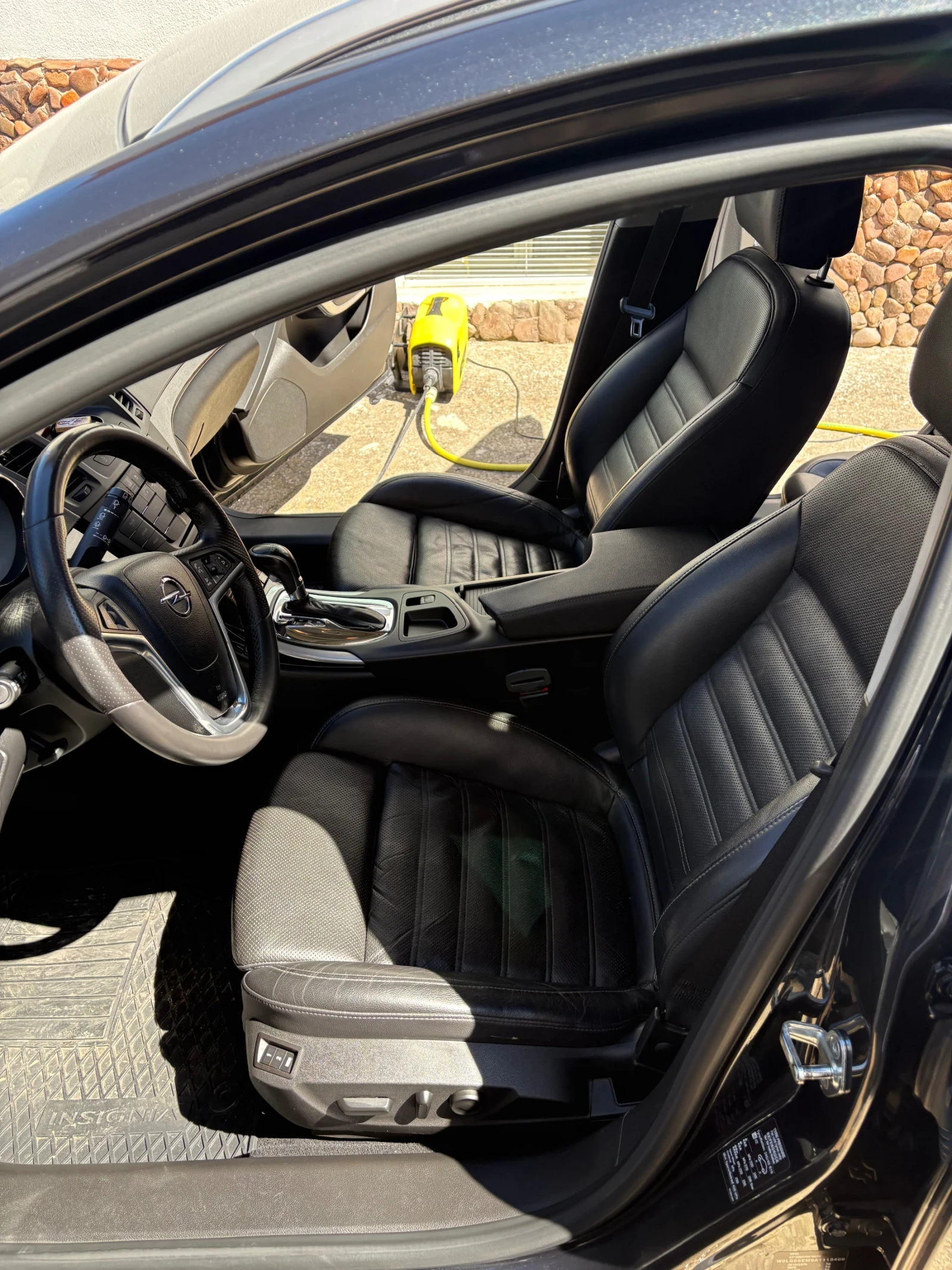 Opel Insignia, снимка 9 - Автомобили и джипове - 54204736