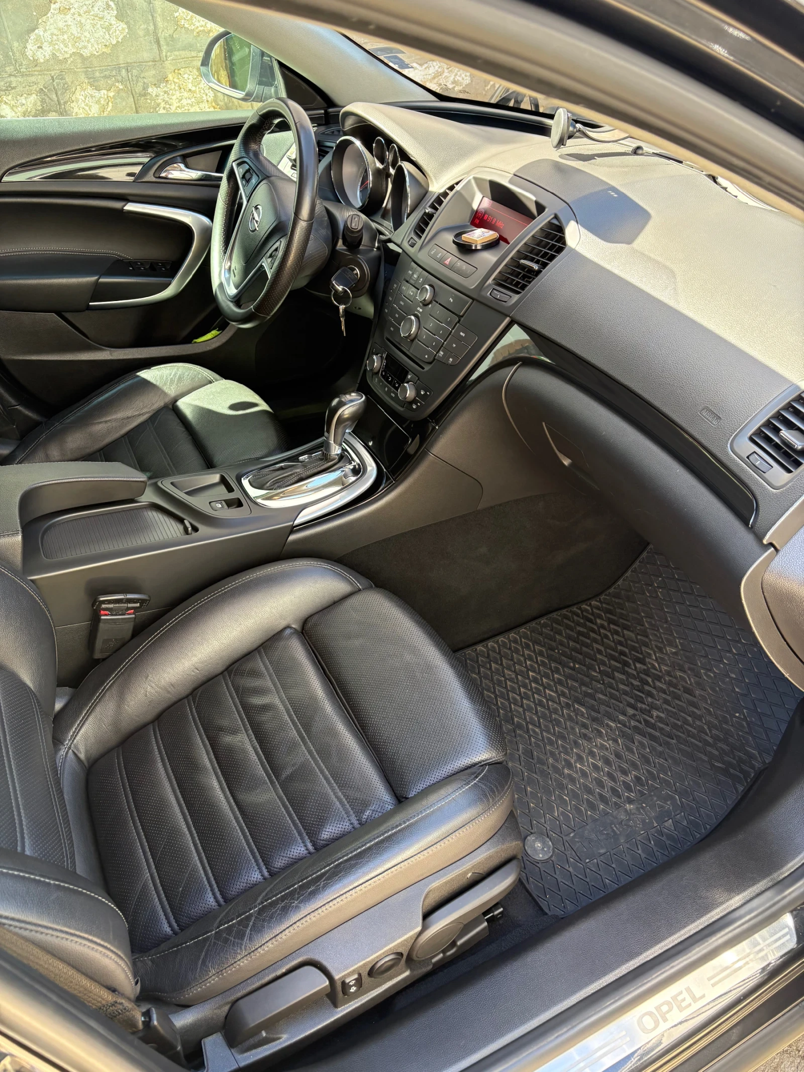 Opel Insignia, снимка 11 - Автомобили и джипове - 54204736