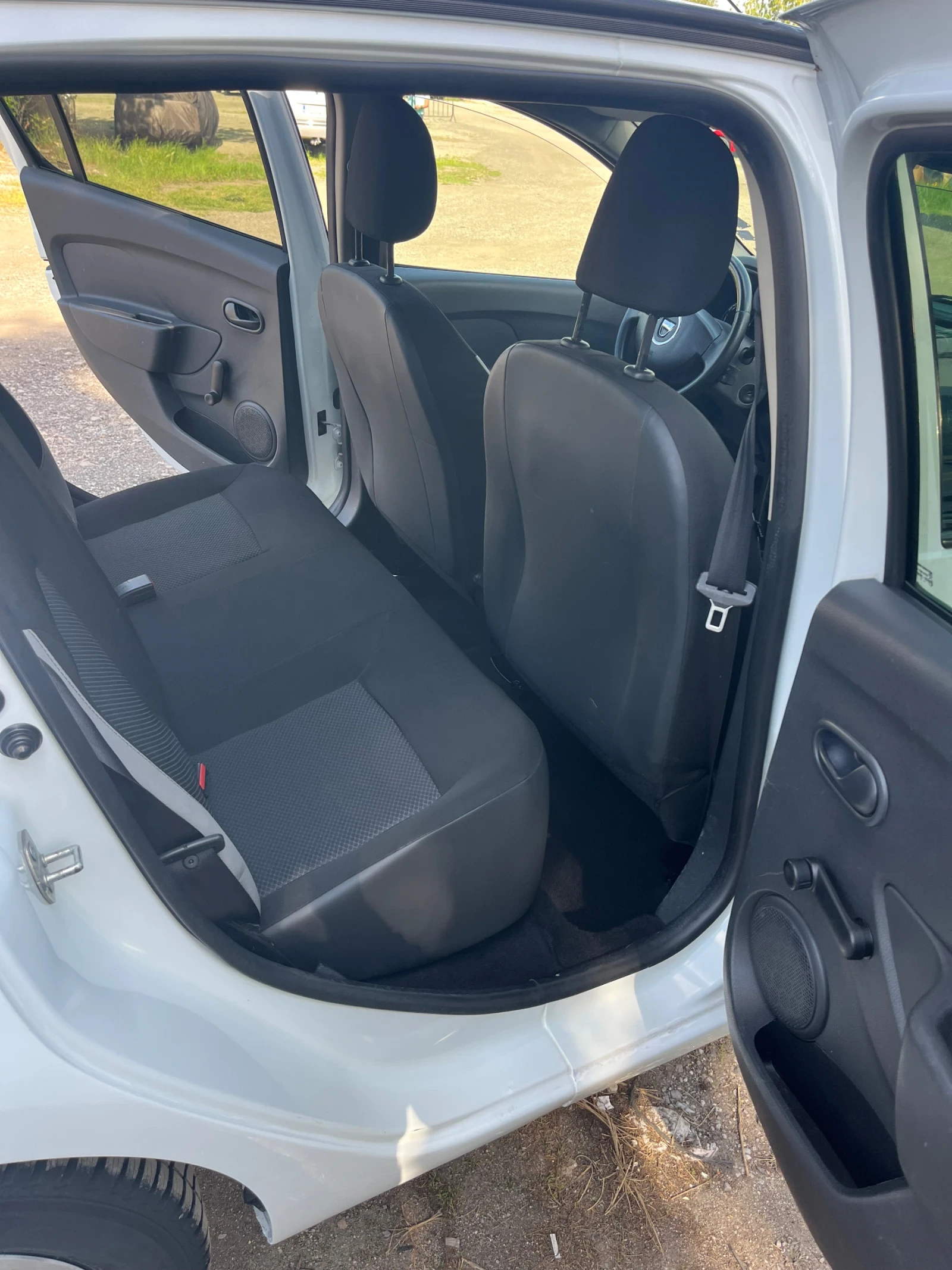 Dacia Sandero 1.2 Бензин -ГАЗ N1, снимка 7 - Автомобили и джипове - 54366919