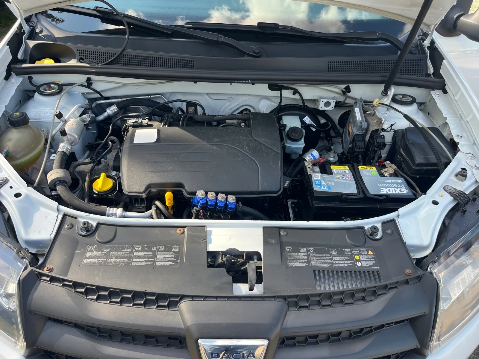 Dacia Sandero 1.2 Бензин -ГАЗ N1, снимка 11 - Автомобили и джипове - 54366919