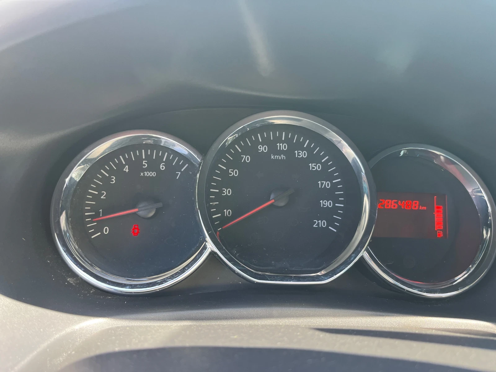 Dacia Sandero 1.2 Бензин -ГАЗ N1 с ДДС, снимка 14 - Автомобили и джипове - 54366919