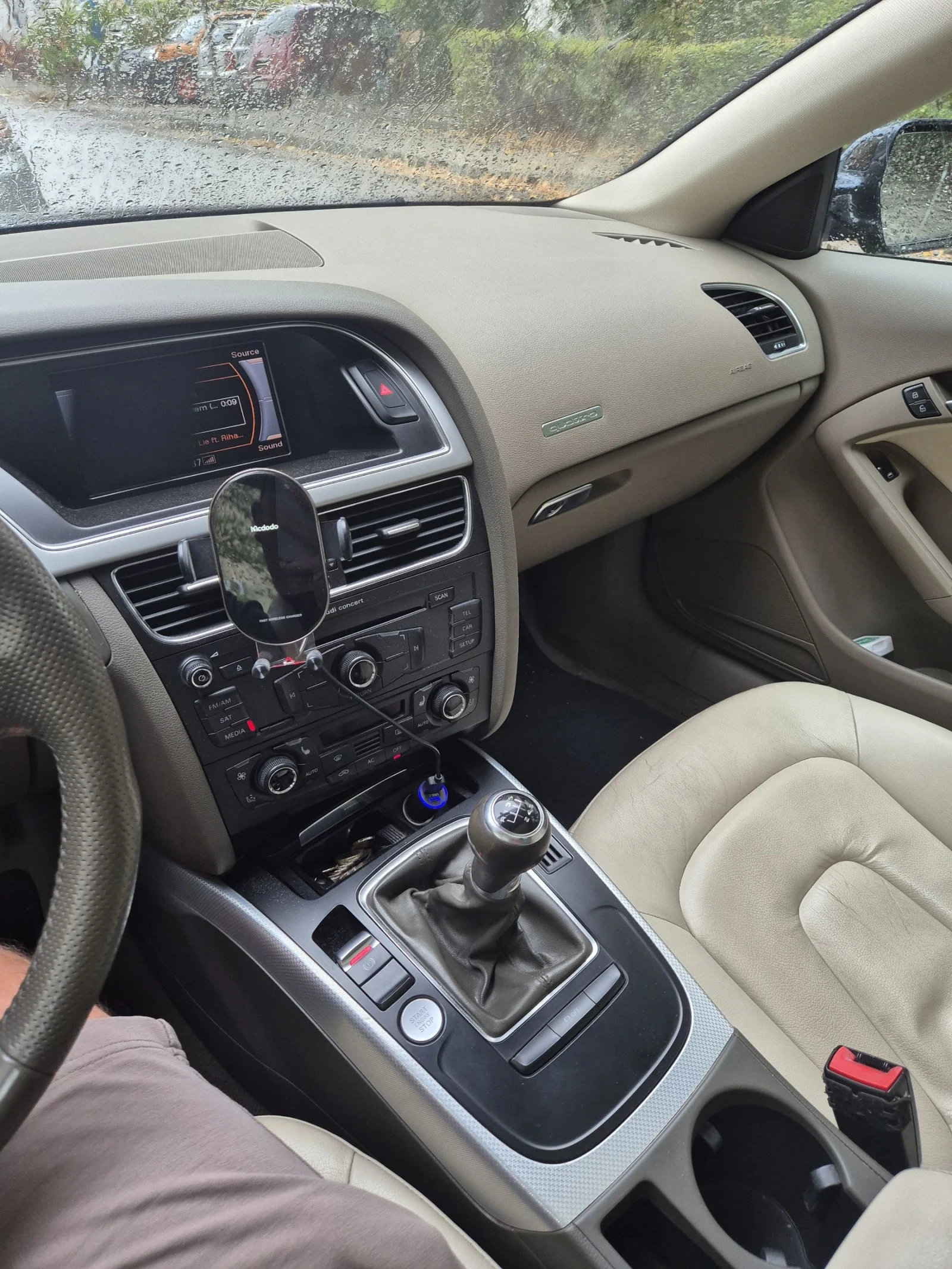Audi A5 2.0 Бензин Quatro, 211 коня, снимка 10 - Автомобили и джипове - 54399700