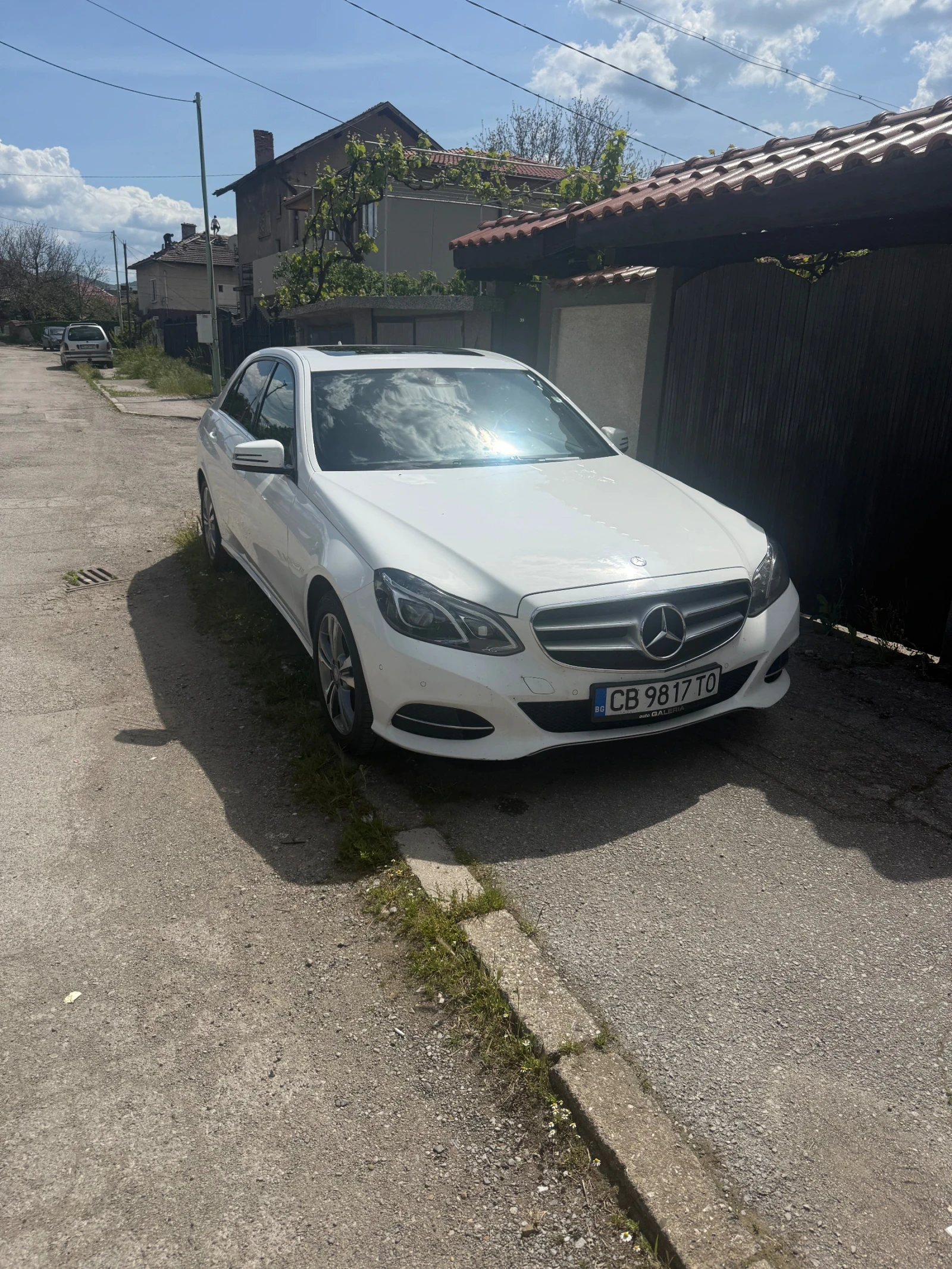 Mercedes-Benz E 220 Реални километри , снимка 3 - Автомобили и джипове - 54671154