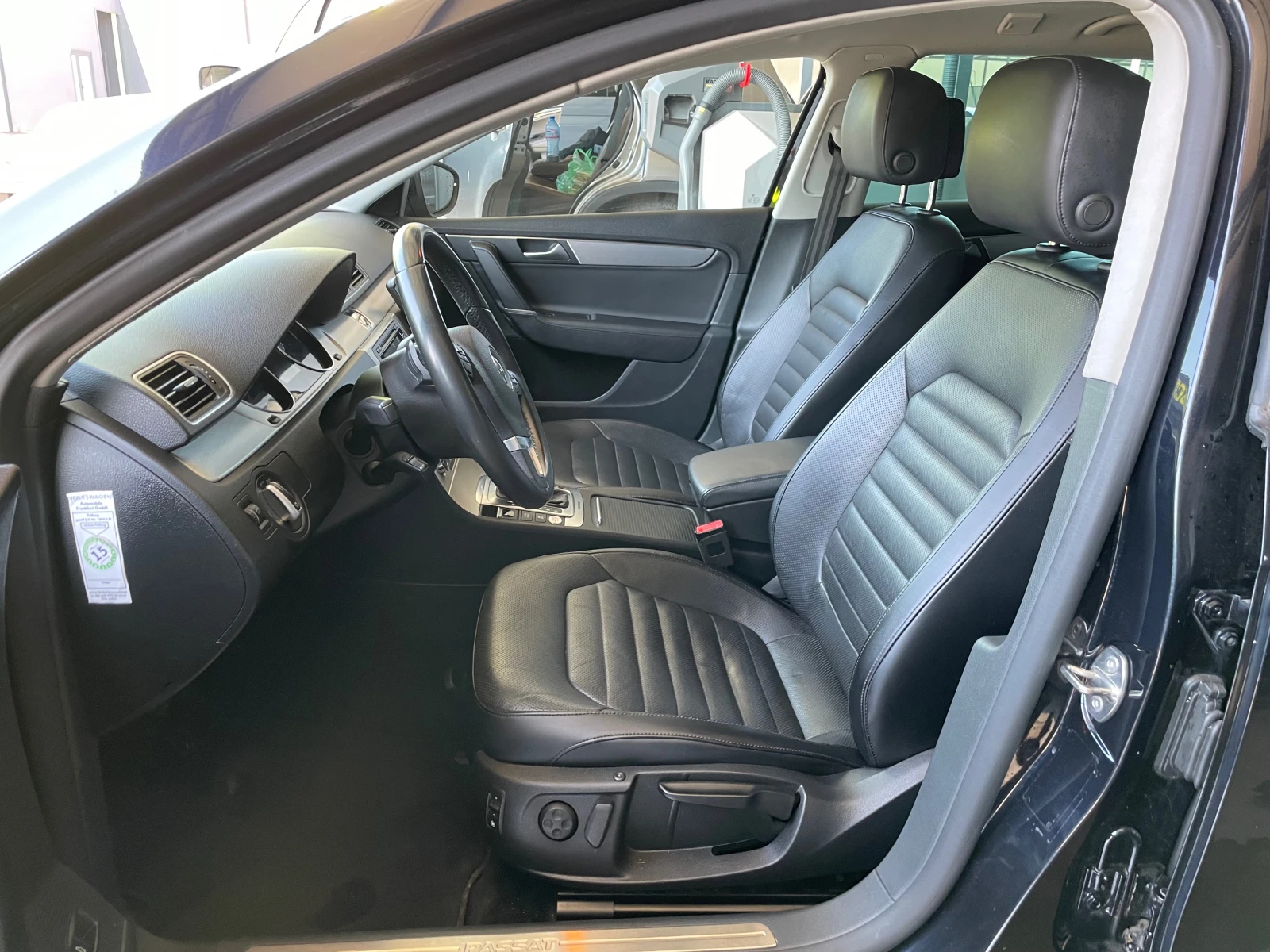 VW Passat 4Motion, DSG-6, DCC адаптивно окачване, keyless , снимка 9 - Автомобили и джипове - 54702902