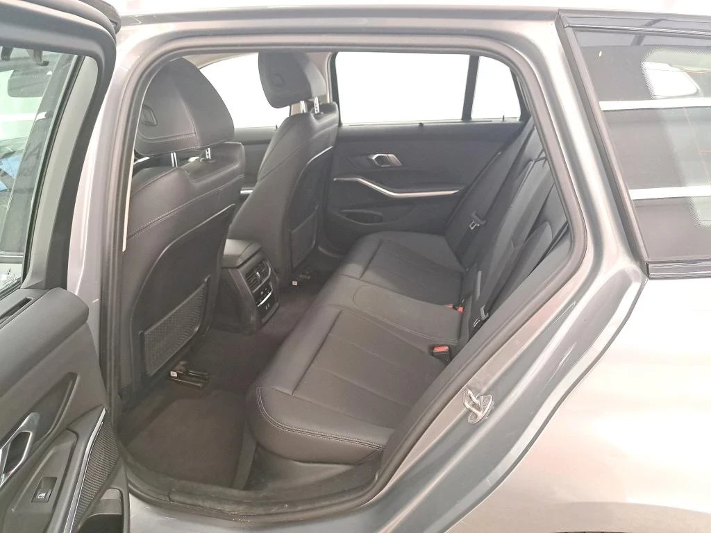 BMW 320 316d Sport-Leather Hi-Fi KeylessGo Camera Klima PD, снимка 8 - Автомобили и джипове - 55153166