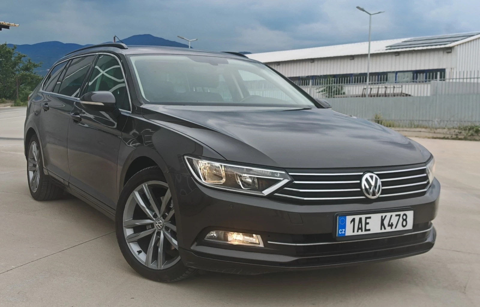 VW Passat 2.0TDI Carplay* Navi* ACC* USB* ISOFIX , снимка 3 - Автомобили и джипове - 55408624