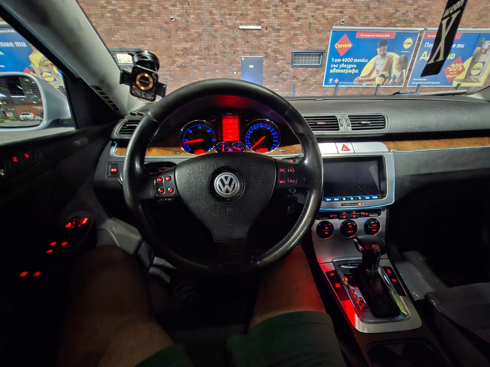 VW Passat 2.0 tdi, снимка 2 - Автомобили и джипове - 56158135